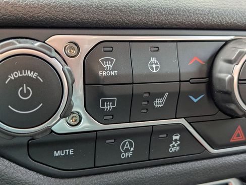 New 2025 Jeep Wrangler Unlimited Sport image 19