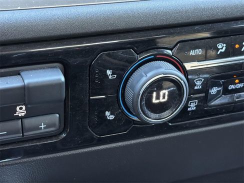 Used 2023 Chevrolet Silverado 1500 LT Trail Boss w/ Protection Package image 17