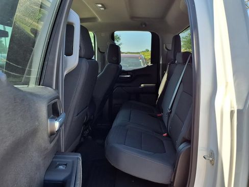 Used 2021 Chevrolet Silverado 1500 LT AWD/4WD image 9