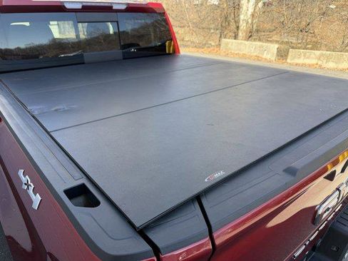 Used 2024 GMC Sierra 1500 SLT w/ SLT Premium Plus Package image 43