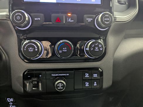 Used 2025 RAM 1500 Classic Warlock image 19