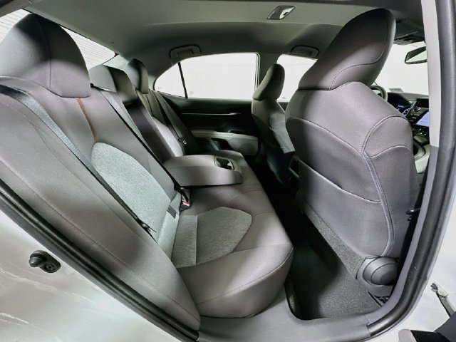 Used 2020 Toyota Camry LE w/ Convenience Package FWD image 24