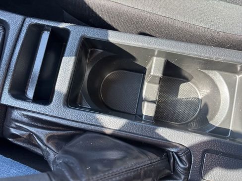 Used 2016 Subaru Crosstrek 2.0i image 16