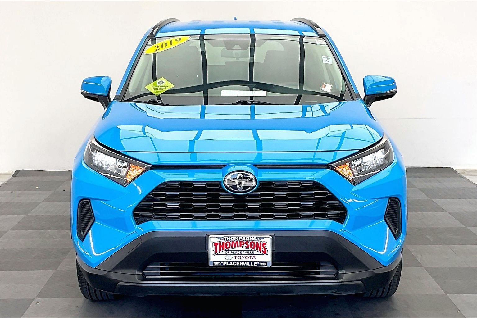 Used 2019 Toyota RAV4 LE w/ All Weather Liner Package FWD image 2