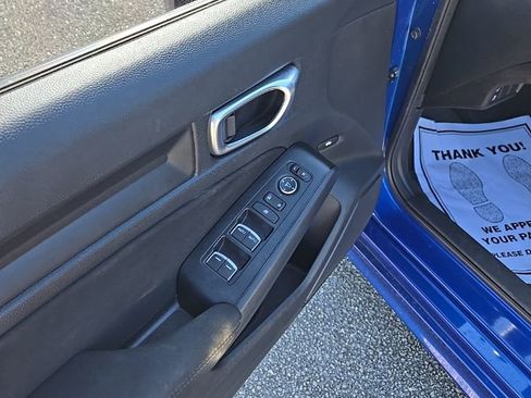 Used 2023 Honda Civic Sport image 8