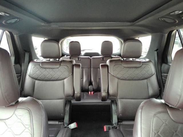Used 2025 Ford Explorer Platinum w/ LUX Leather Package AWD/4WD image 35