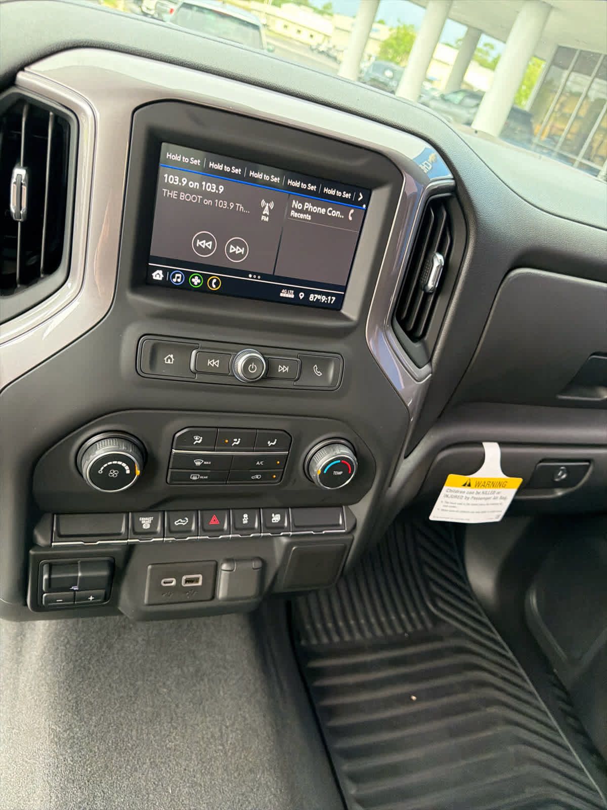 Used 2021 Chevrolet Silverado 2500 Custom w/ Custom Value Package AWD/4WD image 17