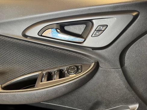 Used 2024 Chevrolet Malibu LT FWD image 19