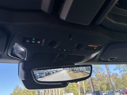 Used 2025 GMC Hummer EV 2X w/ Extreme Off-Road Package image 30