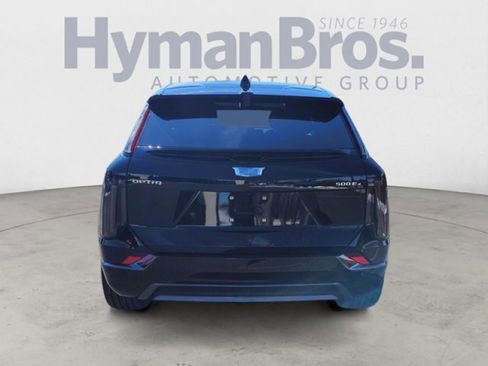 Used 2025 Cadillac Optiq Sport 2 image 4