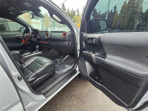Certified 2021 Toyota Tacoma TRD Sport image 12