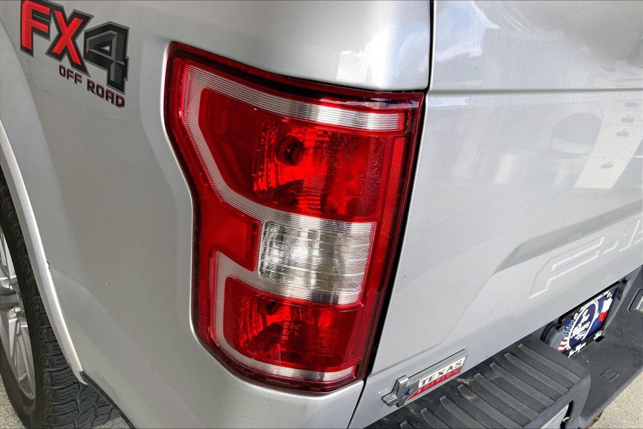 Used 2018 Ford F150 XLT w/ Equipment Group 302A Luxury AWD/4WD image 13