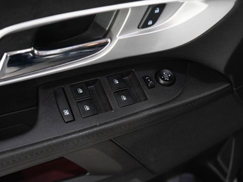 Used 2017 Chevrolet Equinox LT w/ Convenience Package AWD/4WD image 19