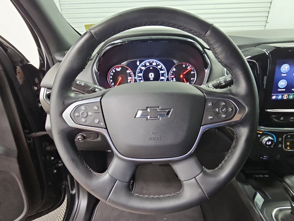 Used 2023 Chevrolet Traverse Premier FWD image 28