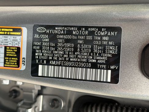Used 2025 Genesis GV80 2.5T Standard AWD/4WD image 23