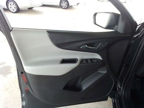 Used 2021 Chevrolet Equinox LS w/ LPO, Floor Liner Package image 20