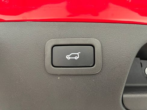 Used 2020 Jaguar E-PACE AWD/4WD image 30