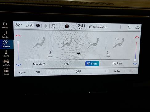 Used 2025 Jeep Wrangler Sahara image 24