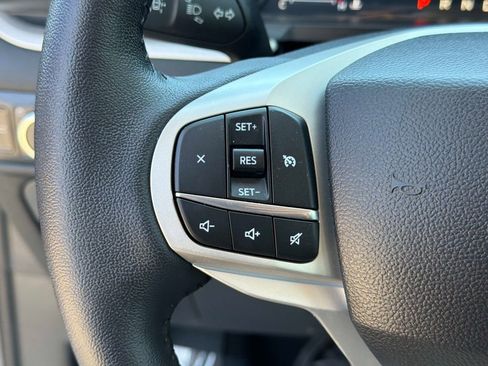 Used 2024 Ford Explorer XLT w/ Equipment Group 202A AWD/4WD image 30