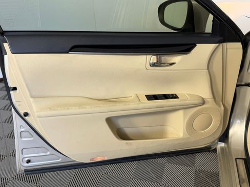 Used 2015 Lexus ES 350 image 23