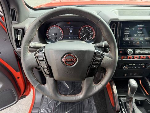Used 2025 Nissan Frontier PRO-4X w/ Interior Protection Package AWD/4WD image 26