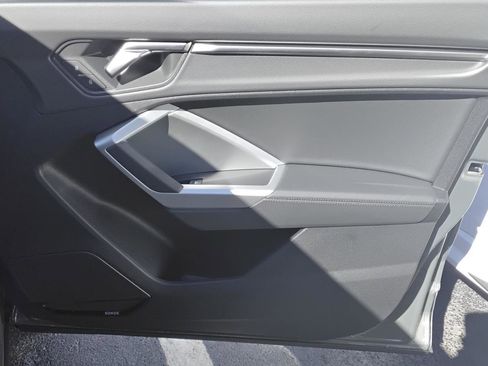 New 2025 Audi Q3 2.0T Premium image 23