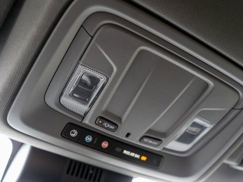 Used 2024 GMC Sierra 1500 Elevation image 30