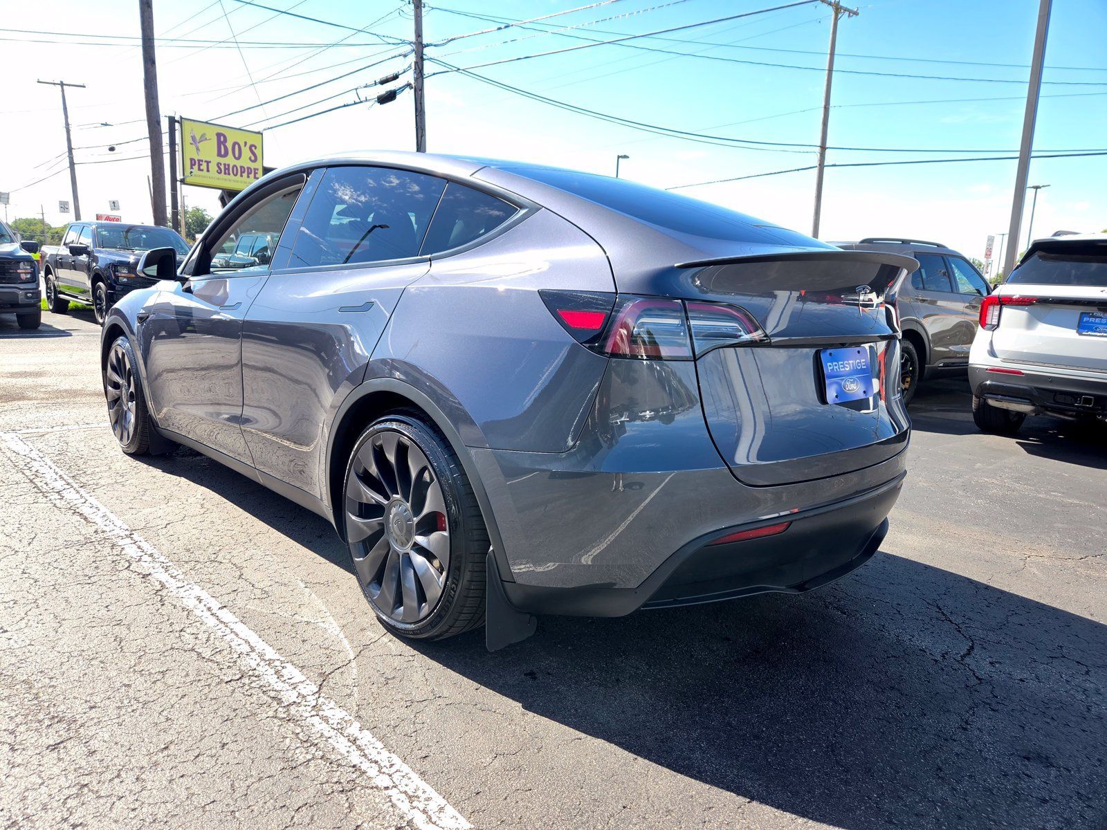 Used 2023 Tesla Model Y Performance AWD/4WD image 6