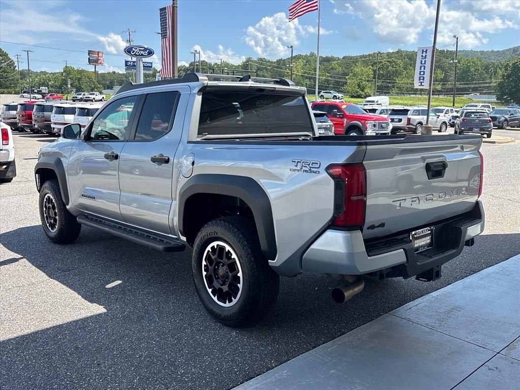 Used 2024 Toyota Tacoma TRD Off-Road AWD/4WD image 2