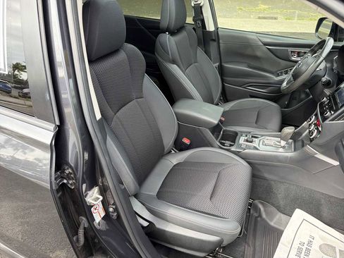 Used 2019 Subaru Forester Premium image 25