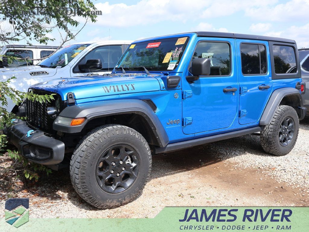 Used 2023 Jeep Wrangler Unlimited w/ Cold Weather Group AWD/4WD image 1