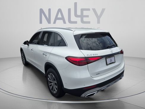 Used 2024 Mercedes-Benz GLC 300 image 3