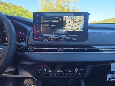 New 2025 Mitsubishi Outlander SE image 19