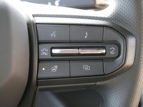 New 2025 Chevrolet Brightdrop 600 w/ Power Door Package image 25