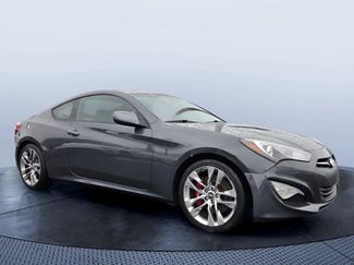 Used 2014 Hyundai Genesis 2.0T RWD video 1