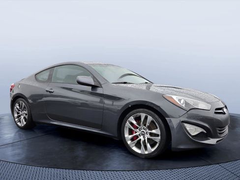 Used 2014 Hyundai Genesis 2.0T RWD image 1
