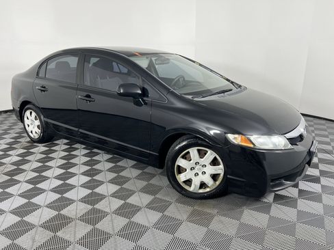 Used 2009 Honda Civic LX image 2
