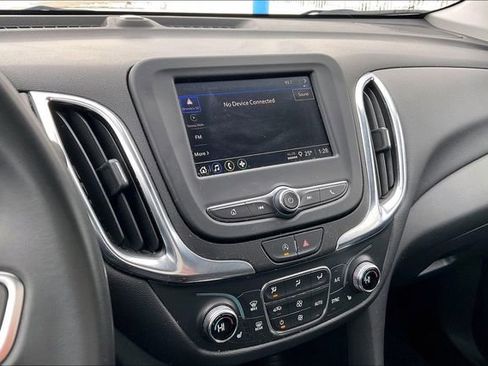 Used 2024 Chevrolet Equinox LT image 7