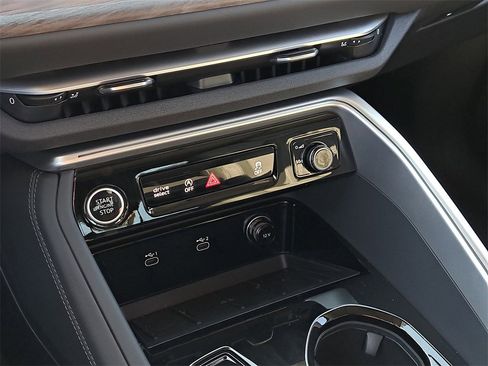 New 2025 Audi Q5 2.0T Premium Plus image 14