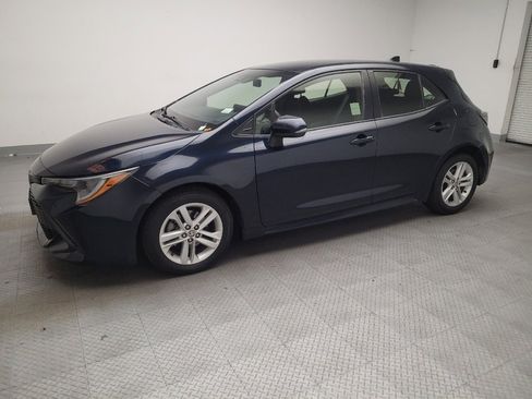 Used 2019 Toyota Corolla SE FWD image 2