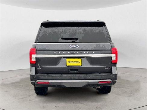 Certified 2024 Ford Expedition Max XLT image 4