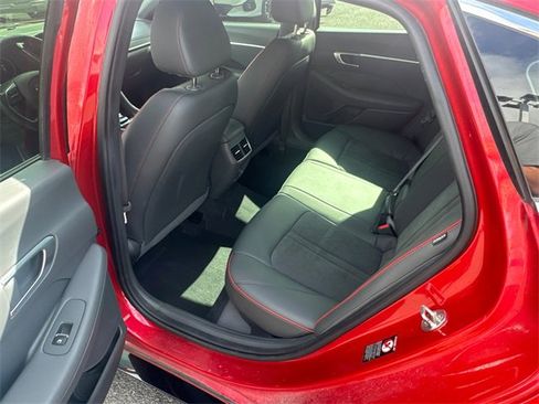 Used 2021 Hyundai Sonata SEL Plus w/ Preferred Accessory Package image 7