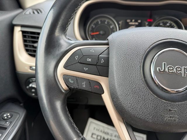 Used 2015 Jeep Cherokee Latitude AWD/4WD image 21