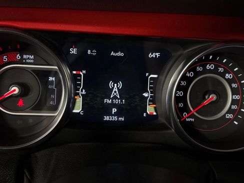 Used 2021 Jeep Gladiator Rubicon image 34