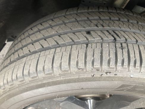 Used 2024 Jeep Grand Cherokee Altitude AWD/4WD image 32