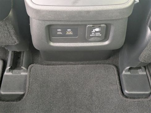 Used 2023 Nissan Pathfinder Platinum w/ Black Appearance Package image 16