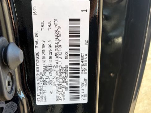 Used 2026 Toyota Tundra SR5 w/ TRD Off-Road Package AWD/4WD image 29