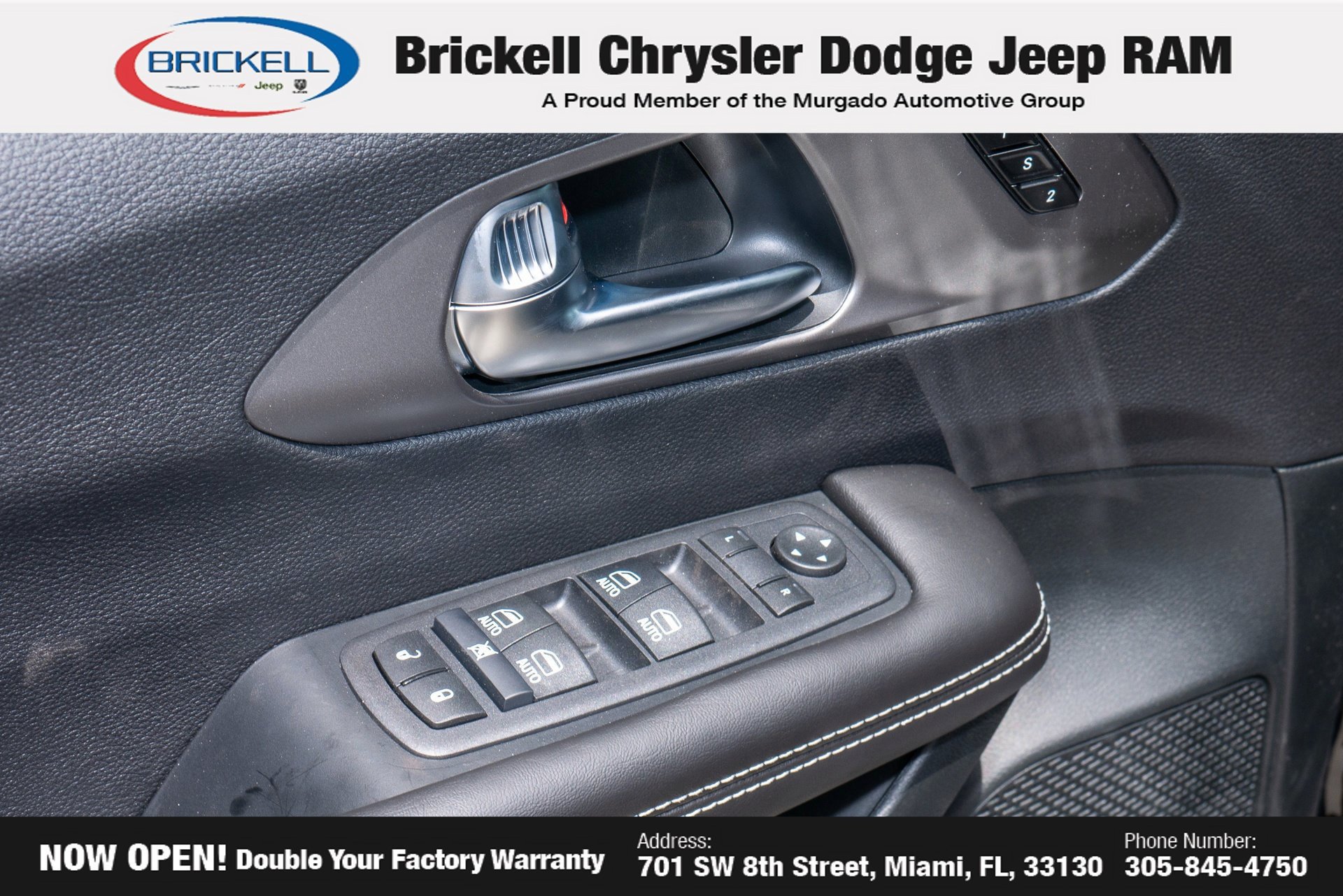 New 2027 Chrysler Pacifica Select FWD image 25