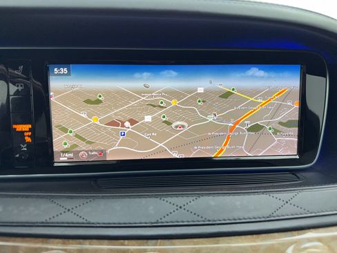 Used 2014 Mercedes-Benz S 550 Sedan w/ Sport Package image 24