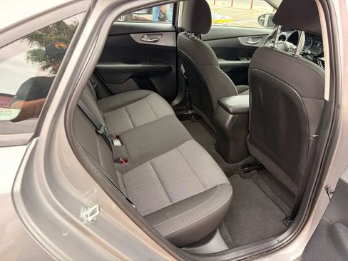 Used 2023 Kia Forte LXS FWD image 30
